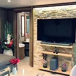 La Toison D'or Et 4*