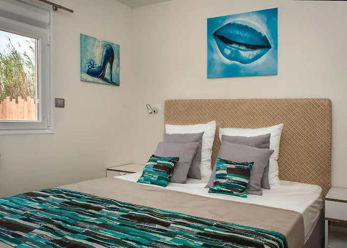 Hotel La Toison D'or Et 4*