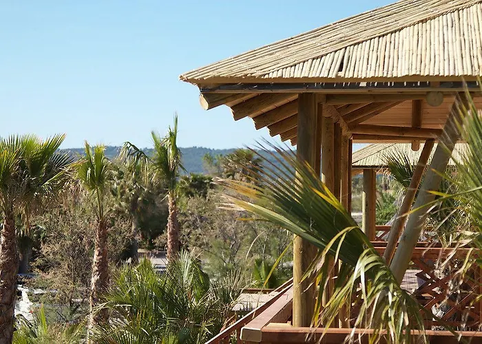 Hotel La Toison D'or Et 4*